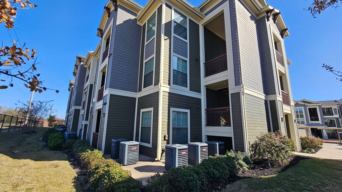 How Much Does Exterior House Painting Cost in Montgomery County? (2026 Guide)