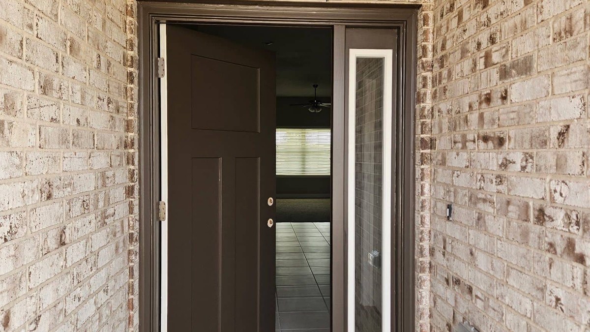 How to Increase Your Home’s Curb Appeal Without a Full Remodel (Montgomery County Guide)